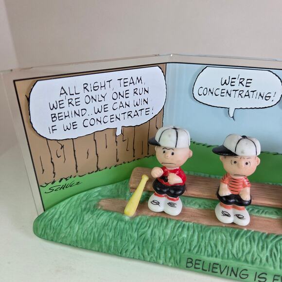 Hallmark Peanuts Gallery The Winning Team Baseball Figurine Snoopy 2000 LE - Picture 3 of 13